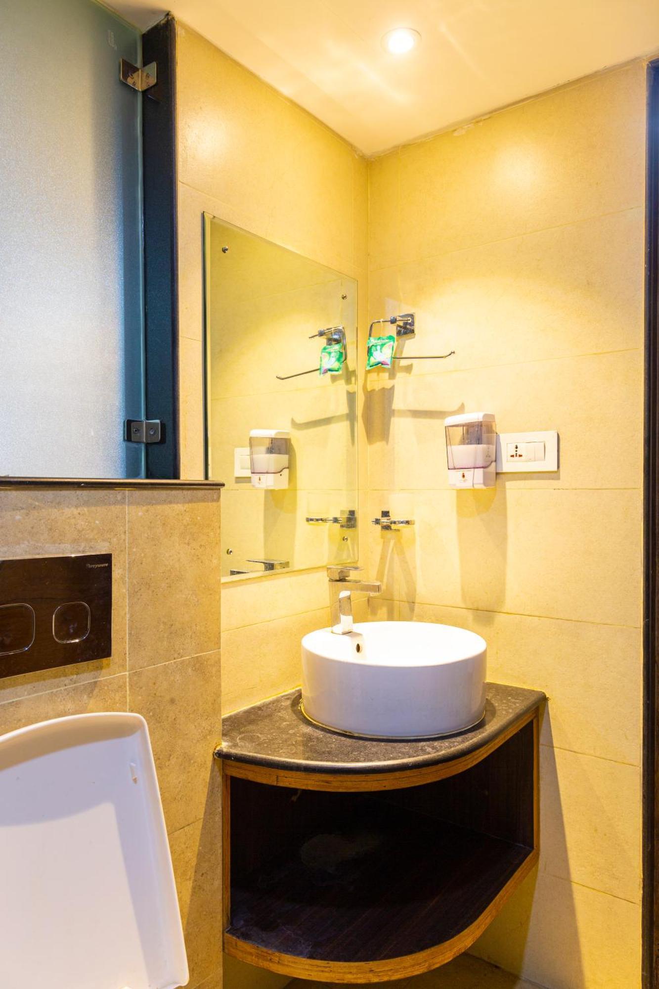 Hotel Tradition & Spa Katmandu Kültér fotó